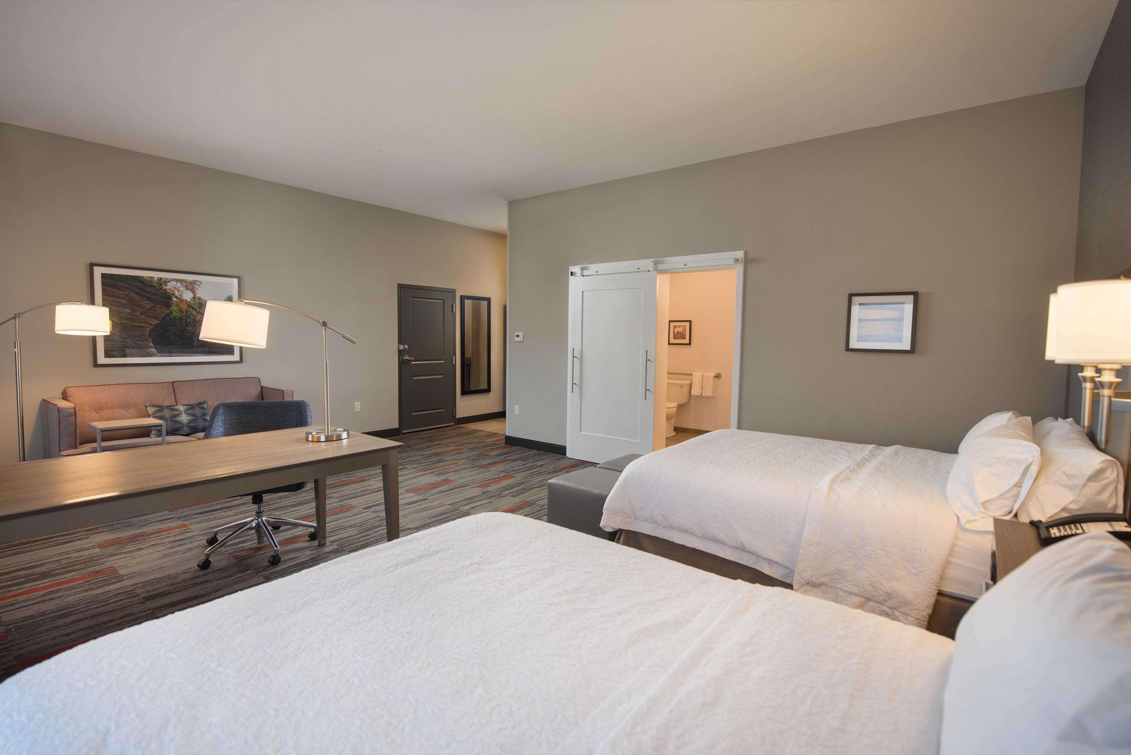 Hampton Inn And Suites At Wisconsin Dells Lake Delton מראה חיצוני תמונה